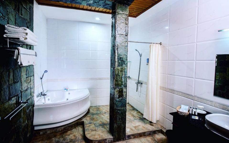Shwe Kyun Hotel Таунджи Екстериор снимка
